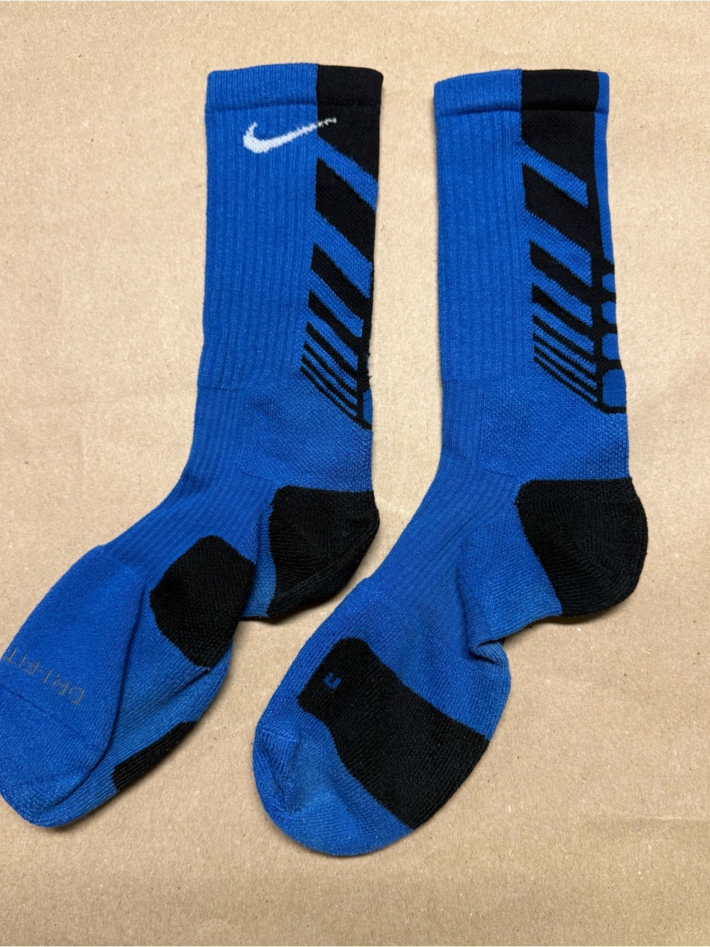 Nike Elite Crew L Large Blue Black Men’s 8-12 Basketball Socks Cushion Rare!